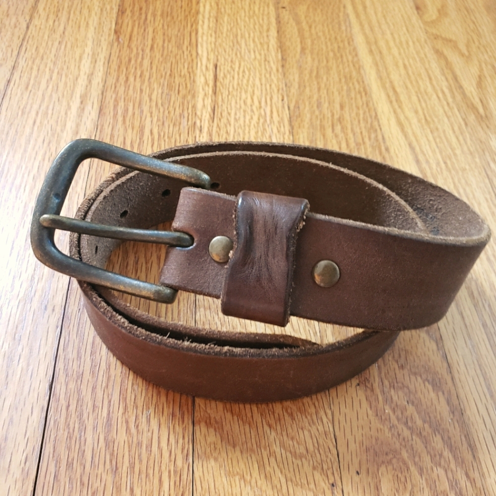 VTG 90's Distressed GAP LEATHER BELT Unisex 30-34
